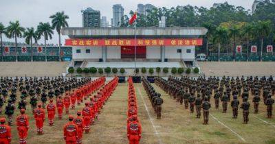 "Льют в ракеты воду, а не топливо": СМИ выяснили, как коррупция уничтожает армию Китая
