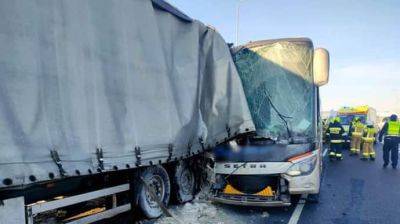 В Польше возле границы с Украиной столкнулись автобус с грузовиком, есть пострадавшие