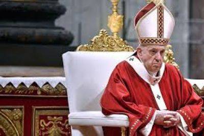 "Лівак" Папа Римський вимагає заборонити сурогатне материнство, бо воно засноване на експлуатації