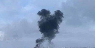 Россияне заявили об атаке беспилотников на нефтебазу и энергообъект в Орле