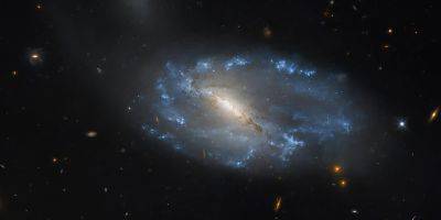«Хаббл» показал, как взаимодействуют две галактики
