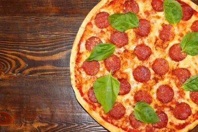 Невероятная история: пицца помогла мужчине похудеть