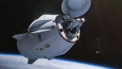 Первый частный выход в открытый космос перенесли из-за неготовности скафандров