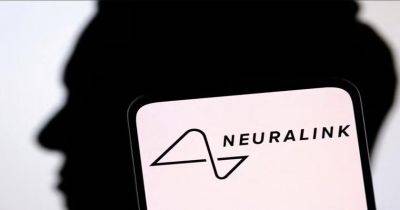 Первый пациент Neuralink может управлять компьютерной мышью с помощью мышления