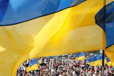 Какие две страны перешли в категорию недружественных для граждан Украины: результаты соцопроса