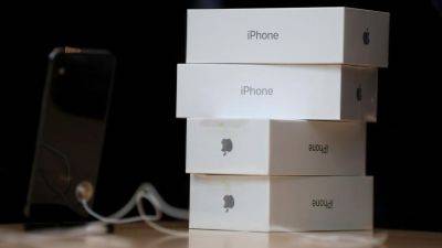 Мошенники пытались обмануть Apple на $3 млн, заменив более 5000 поддельных iPhone на оригинальные