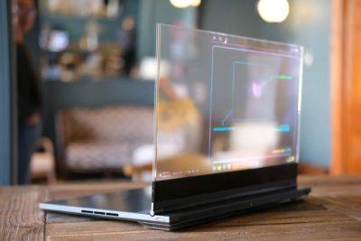 Lenovo показала ноутбук с прозрачным экраном