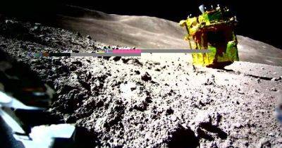 На Луне ожил аппарат, который успели "похоронить": модуль SLIM успешно пережил лунную ночь (фото)