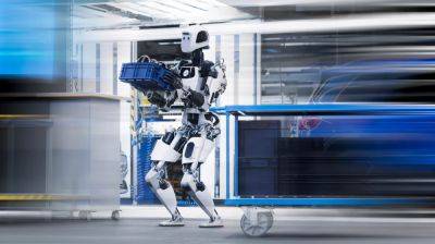 Mercedes-Benz начала тестировать роботов-гуманоидов на своем заводе - chudo.tech - Венгрия - Новости