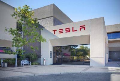 Tesla выплатит 42 миллиона долларов за ДТП со своей машиной