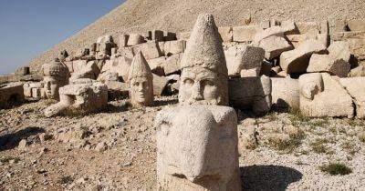 Археологи обнаружили 2100-летнее обращение правителя к народу на камне: о чем в нем говорится