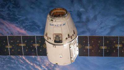 denis19 - СМИ: SpaceX разрабатывает сеть шпионских спутников в рамках проекта Starshield для разведки США - habr.com - США