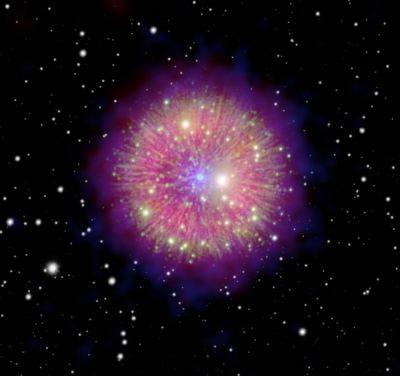 Небесный фейерверк и «зомби-звезда»: астрономы сфотографировали последствия вспышки сверхновой