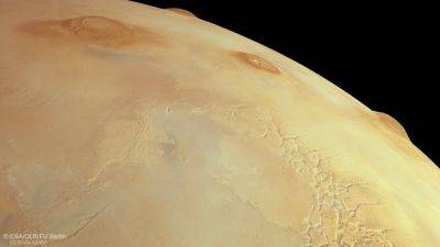 25 тысяч орбит: Mars Express прислал юбилейный снимок