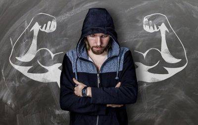 Психологи назвали 6 привычек, которые мешают мужчинам добиться успеха