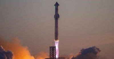 SpaceX показывает фото подготовки к запуску новой ракеты Starship