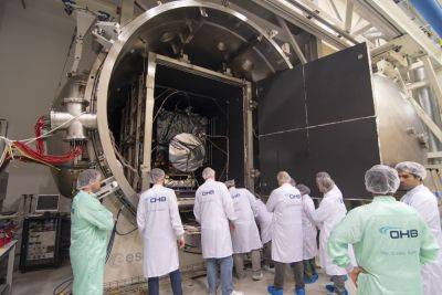 Европейский исследователь астероидов приступил к тестам в вакуумной камере
