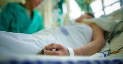 "Медики не могут объяснить": медсестра рассказала о "феномене" перед смертью