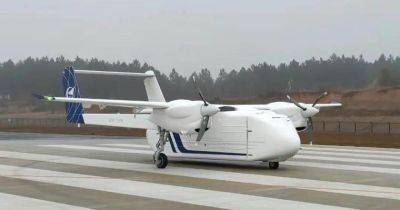 Может лететь на 500 км: китайцы разработали двухмоторный БПЛА HH-100