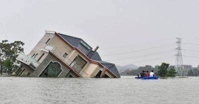 Нечто тянет на дно. Половина городов Китая уже затонула, остальные ждет та же участь (фото)