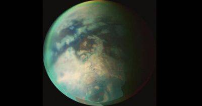 NASA планирует посадить на Титан дрон размером с автомобиль