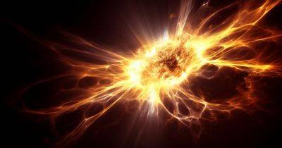 Солнечный бегемот из 5 пятен постоянно вспыхивает: ученые предостерегают о магнитных бурях