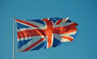 Британка взяла на воспитание 74 подростка - cursorinfo.co.il - Англия - Великобритания