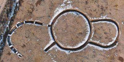 Во Франции нашли доисторический памятник в форме подковы