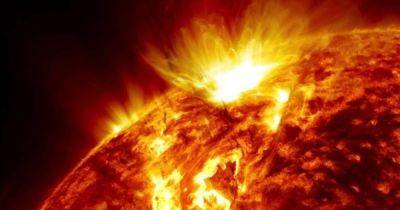 Гигантское солнечное пятно спровоцирует сверхмощную бурю и полярные сияния: когда ее ждать