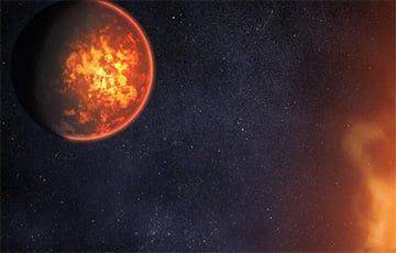 Ученые обнаружили необычную планету, которая светится красным