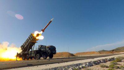 Танки Leopard, снаряды для артиллерии и ракеты для Patriot: Испания анонсировала новый пакет помощи для ВСУ