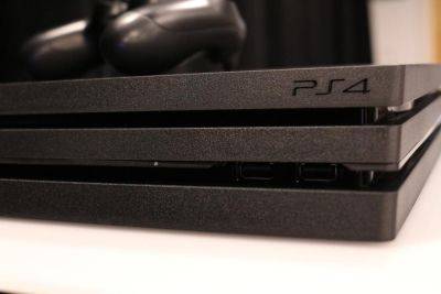 Ориентировочно половина всех игровых пользователей Sony - это владельцы PlayStation 4