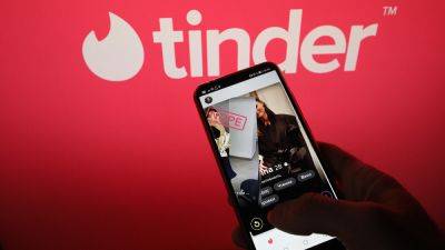 Российская аудитория Tinder с момента его ухода из РФ рухнула больше чем на 90%